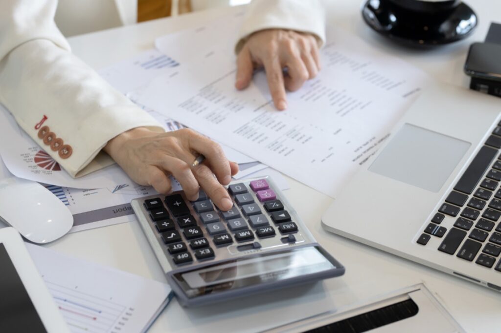 W ostatnich latach obserwujemy dynamiczne zmiany w sektorze usług finansowych, które bezpośrednio wpływają na działalność biur rachunkowych